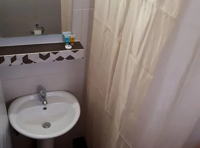 Anesi To Rent * Olümpia