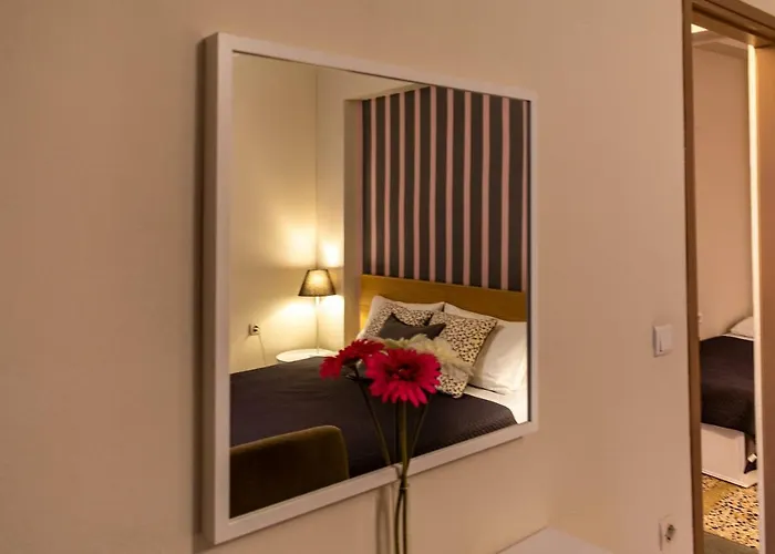 Anesi To Rent Apartman *